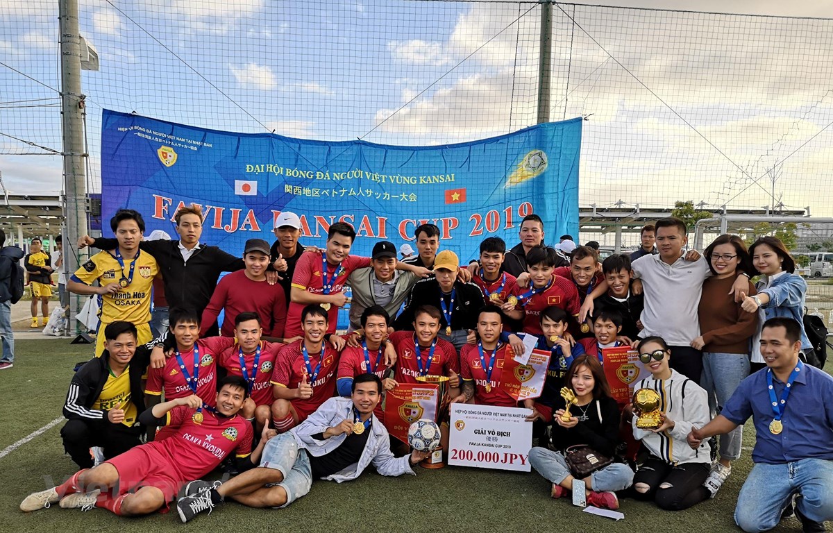 Giải đấu bóng đá thu hút gần 1.000 người Việt Nam tại Nhật Bản